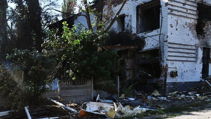 Тактика террористов и нацистских карателей: эксперт оценил атаки ВСУ по Донецку