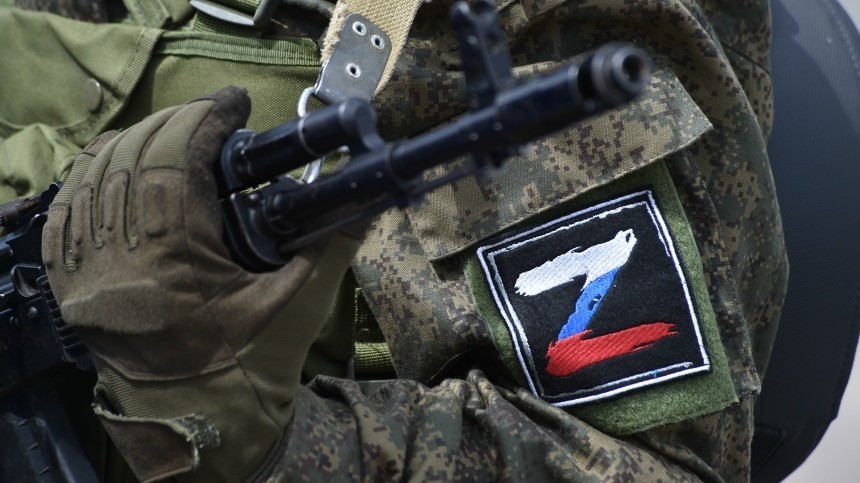 Путин: добровольцы в зоне СВО и бойцы Донбасса будут приравнены к военным ВС РФ