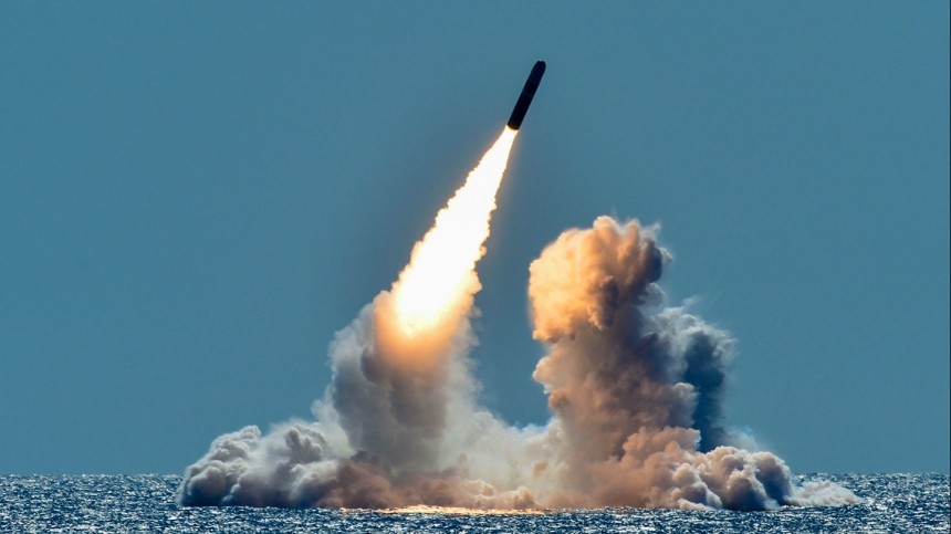 Бьют на тысячи километров: чем Россия ответит на американские ракеты Trident II