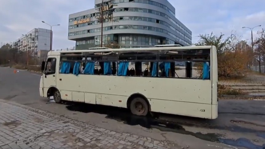 ВСУ обстреляли рейсовый автобус в Донецке  есть раненые