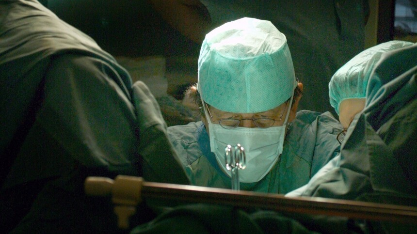 Герои нашего времени: как врачи доставали боеприпас из груди раненного бойца