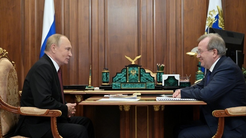 Путин: РАН должна быть включена в систему принятия решений