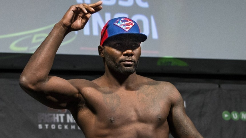 Умер 38-летний экс-претендент на пояс UFC Энтони Джонсон