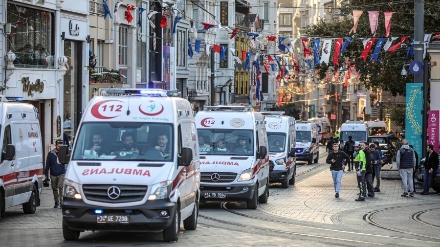 Трое россиян получили ранения в результате взрыва в центре Стамбула