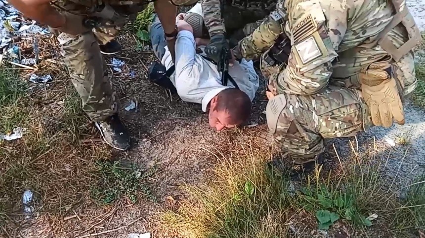 ФСБ задержала жителя Севастополя, готовившего теракт на топливном складе