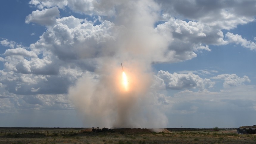 В США заявили, что упавшую в Польше ракету выпустили ВСУ