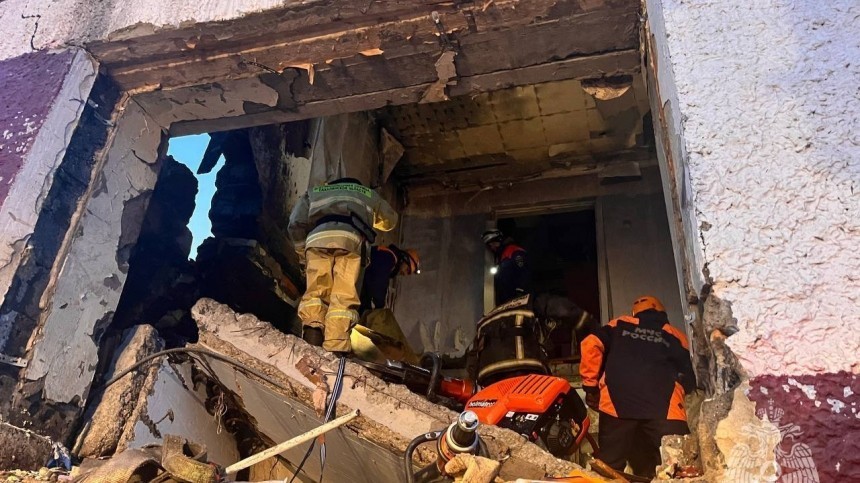 Число погибших при взрыве дома на Сахалине увеличилось до 10 человек
