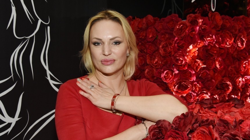 Муж дело такое: Довлатова пожалела сбежавшую из страны Пугачеву