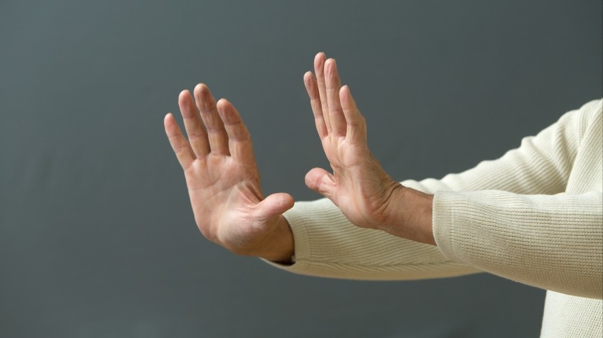 Признаком каких заболеваний может быть потрескавшаяся кожа рук