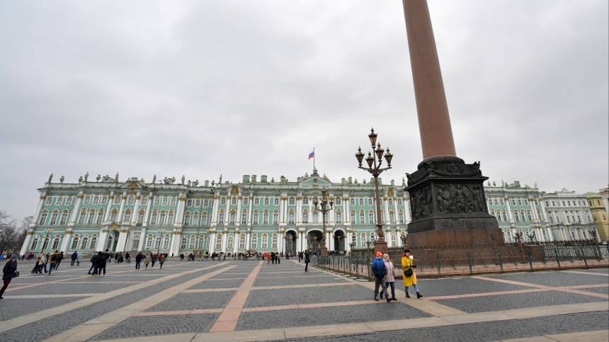 Средний чек поездки в Санкт-Петербург вырос до 44 тысяч рублей