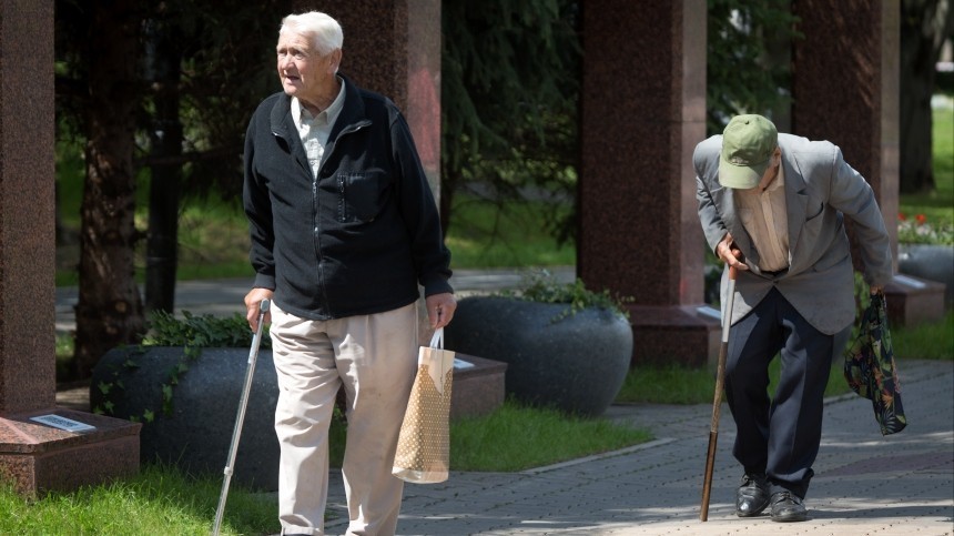 Часть российских пенсионеров могут освободить от налогов