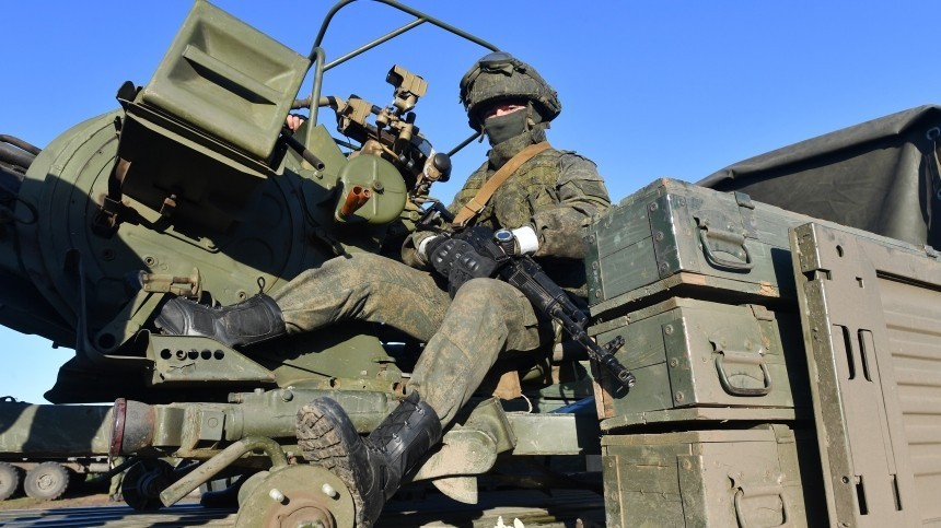 Российские зенитчики отражают атаки украинских диверсантов на Кинбурнской косе