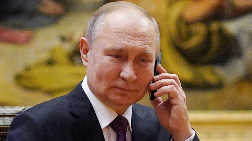 Маме с папой привет: Путин позвонил девочке из Запорожской области
