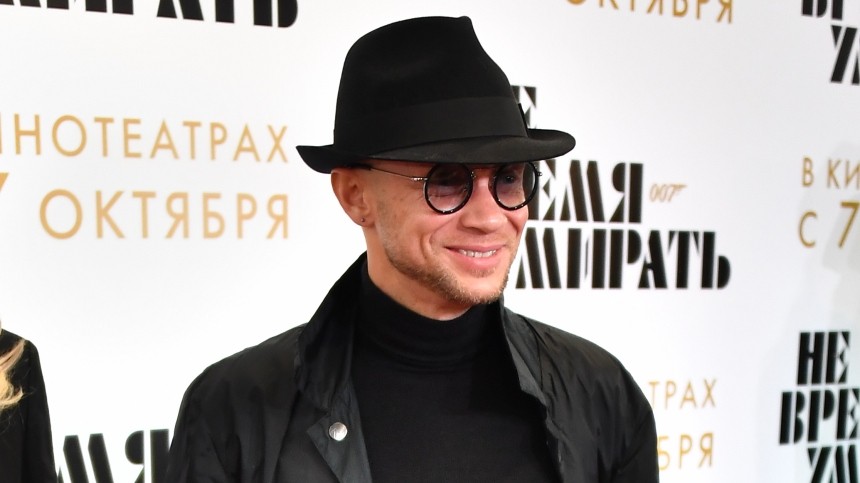 Прижала меня: что известно о ДТП с участием иномарки шоумена Хрусталева