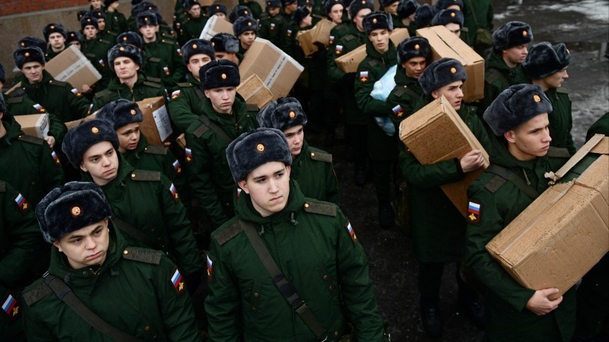 Минобороны сообщило о завершении осеннего призыва в России
