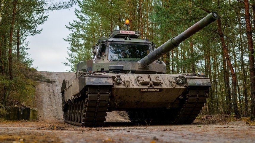 Германия снова отказалась поставлять танки на Украину