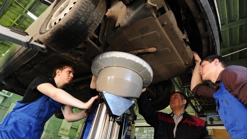 В России практически перестали ремонтировать автомобили по ОСАГО
