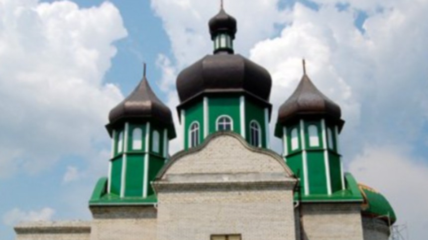Власти Киевской области силой захватили храм Украинской православной церкви