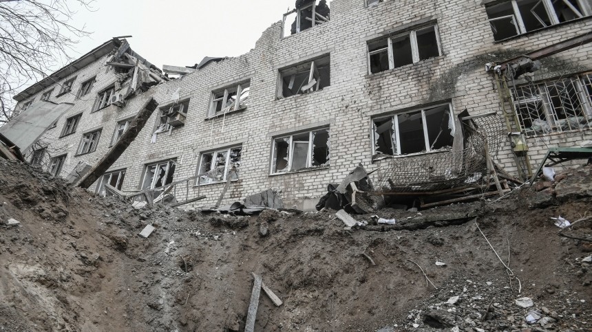 Украинские националисты из танка атаковали город Алешки в Херсонской области