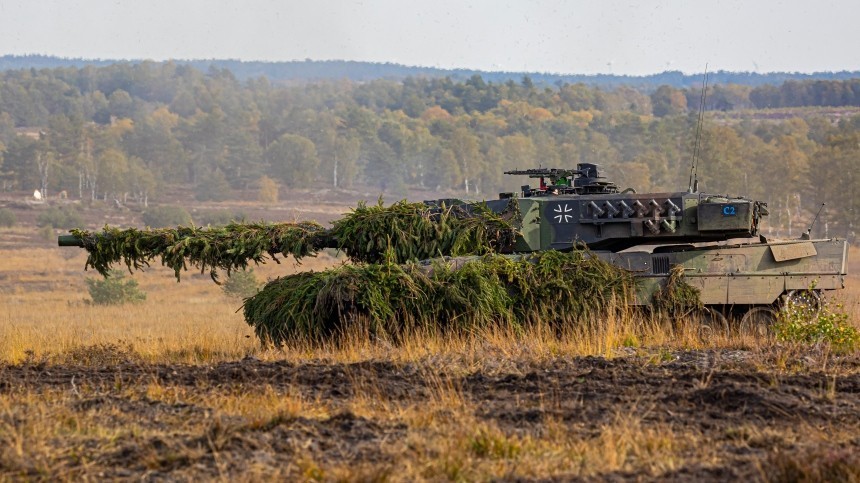 Кабмин ФРГ подтвердил поставки танков Leopard 2 Украине