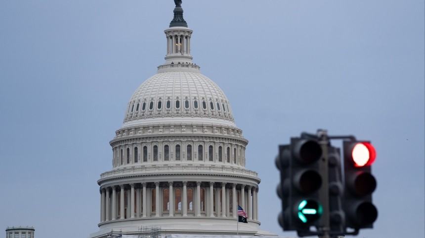 Чем грозит США отказ от нефтедоллара Экс-сотрудник Белого дома дал неутешительный прогноз