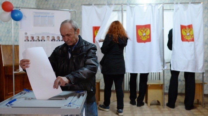Путин: выборы в 2023-м и президентские в 2024-м пройдут строго по закону