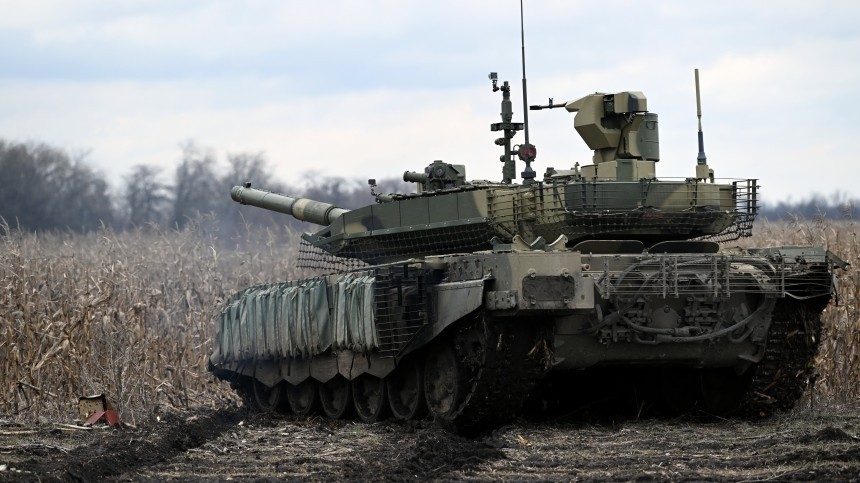 Наводчик объяснил, почему Т-90М Прорыв уничтожат Abrams: Прилетит, пока заряжает