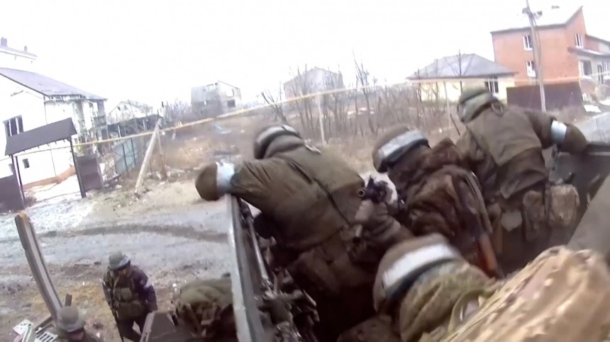 Совсем чуть-чуть: российские силы ведут бои почти в центре Артемовска