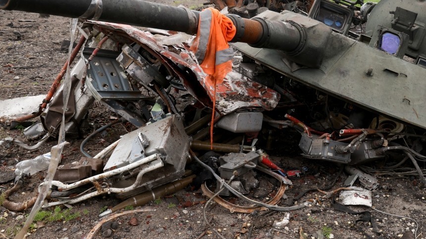 Минобороны: российские войска уничтожили танк ВСУ новым артиллерийским снарядом