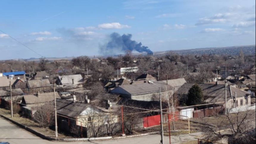 В ДНР сообщили о сбитом самолете в небе над Енакиево
