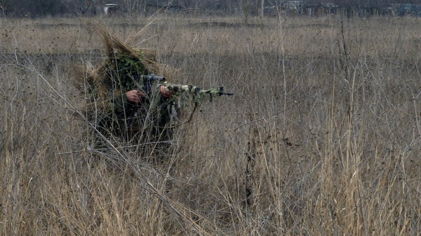 Опубликовано видео уничтожения украинского военного российским снайпером