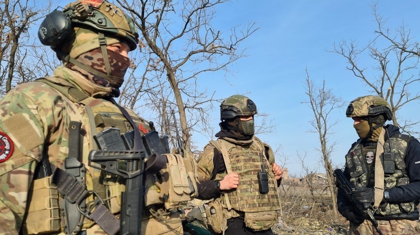 Как российские военные зачищают Артемовск от ВСУ: видео с передовой