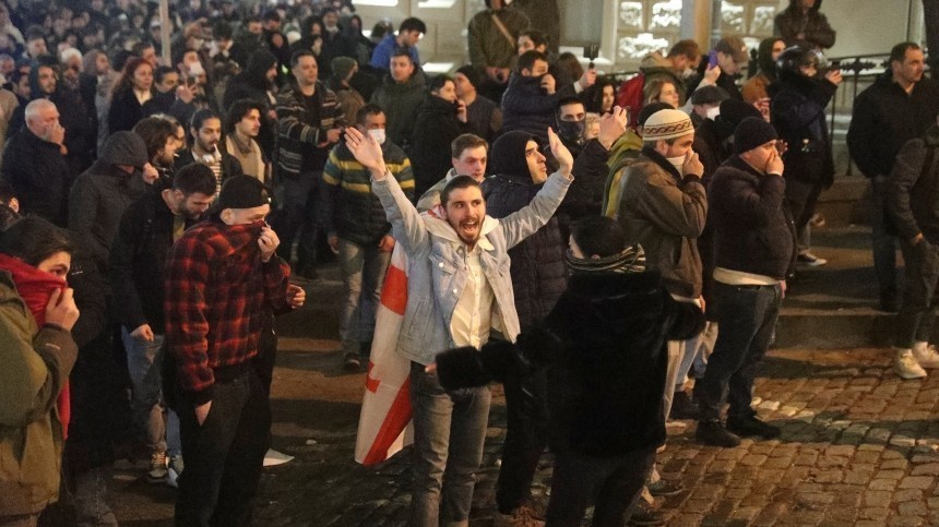 Будут шатать: Грузии предрекли печальное будущее из-за протестов