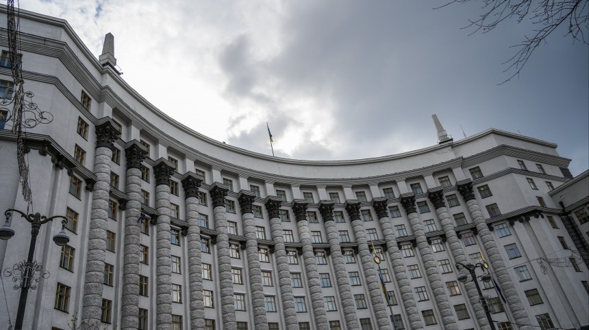 На Украине объявили об увольнении двух министров