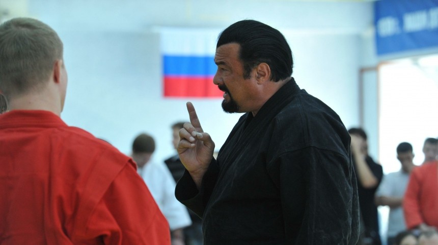 Большой потенциал: Стивен Сигал открыл центр айкидо в Москве