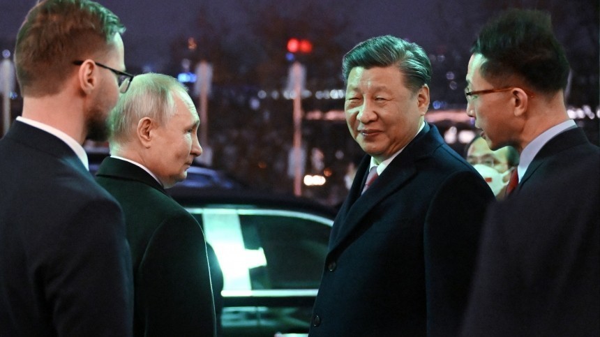 Трехдневный визит в РФ завершен: Си Цзиньпин покидает Москву