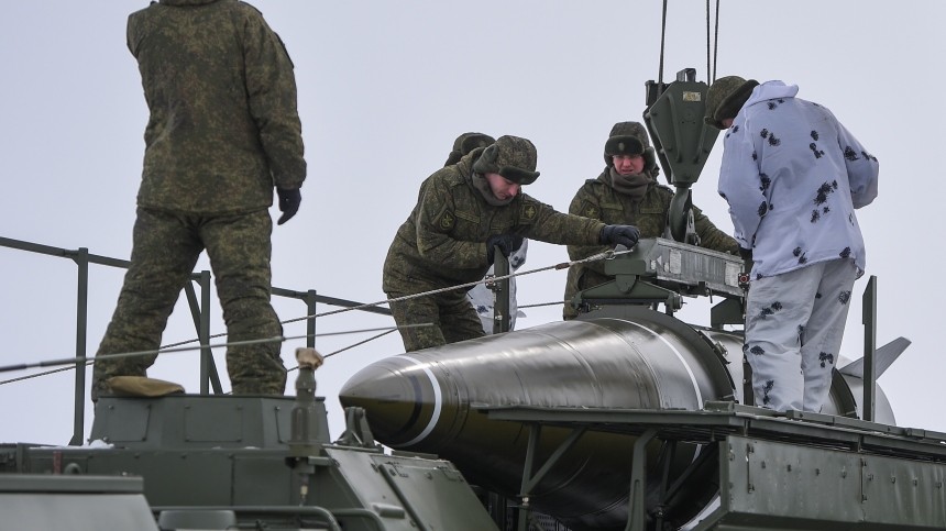 Запад обеспокоился: Россия может разместить ядерное оружие у границ США после Белоруссии