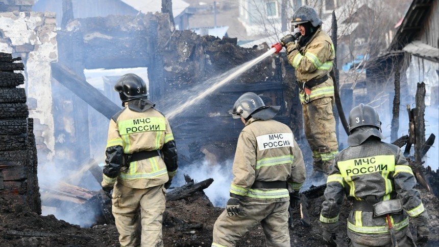 Под Свердловском жители села чуть не сожгли весь населенный пункт