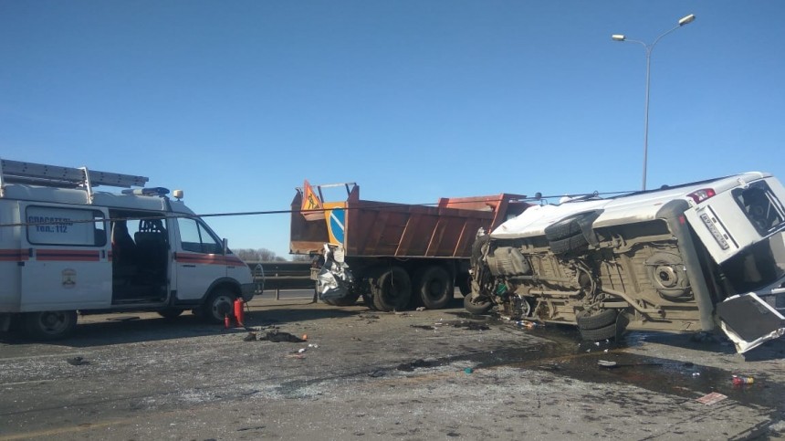 Пять человек пострадали в массовом ДТП в Ингушетии