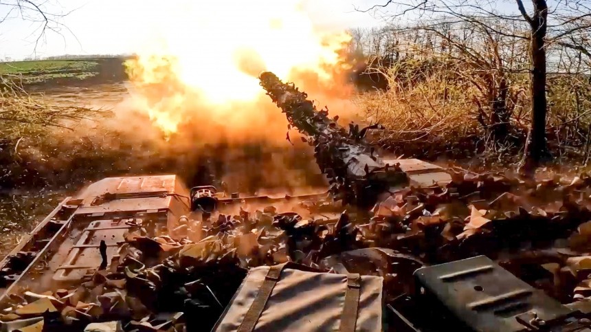 Танкам виза не нужна! Лучшее видео из зоны СВО за день