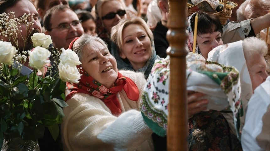 Пасхальное приветствие: с кем можно христосоваться, а с кем нельзя