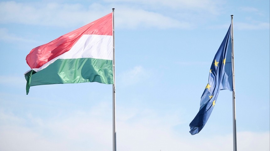 Запад пытается всеми силами втянуть Венгрию в конфликт на Украине