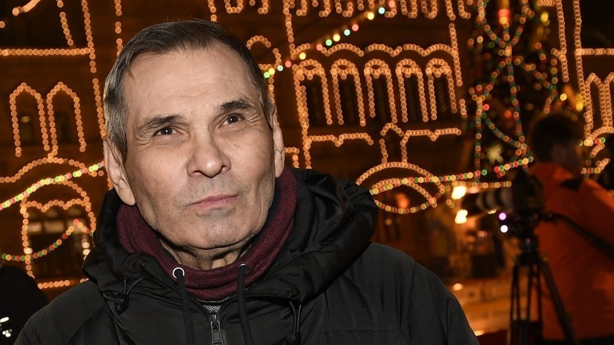 Сиделка или уже жена: кто запрещает Бари Алибасову пить алкоголь и выходить в свет