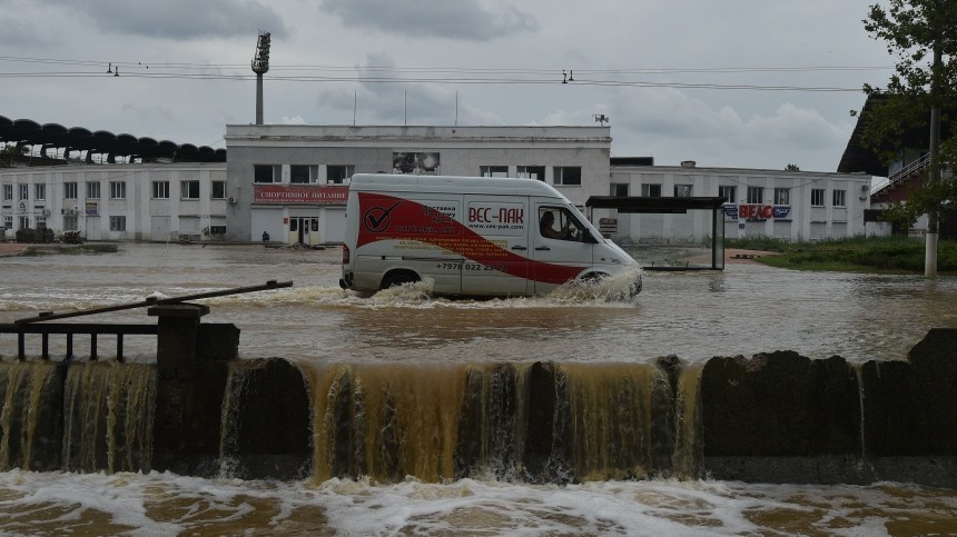 Водный апокалипсис: Ростов-на-Дону заливают ливни