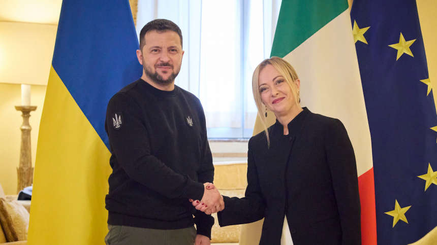 Зеленский заявил о принятии важных решений по защите неба Украины