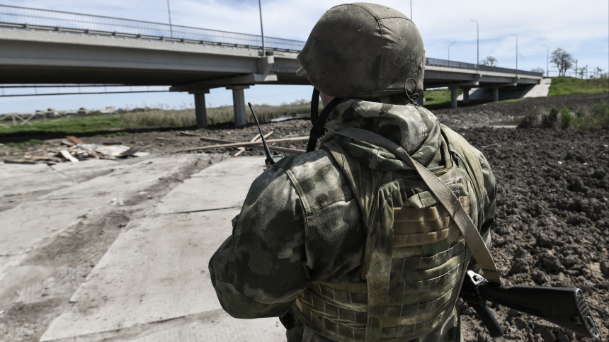 Российские бойцы установили огневой контроль над трассой под Авдеевкой