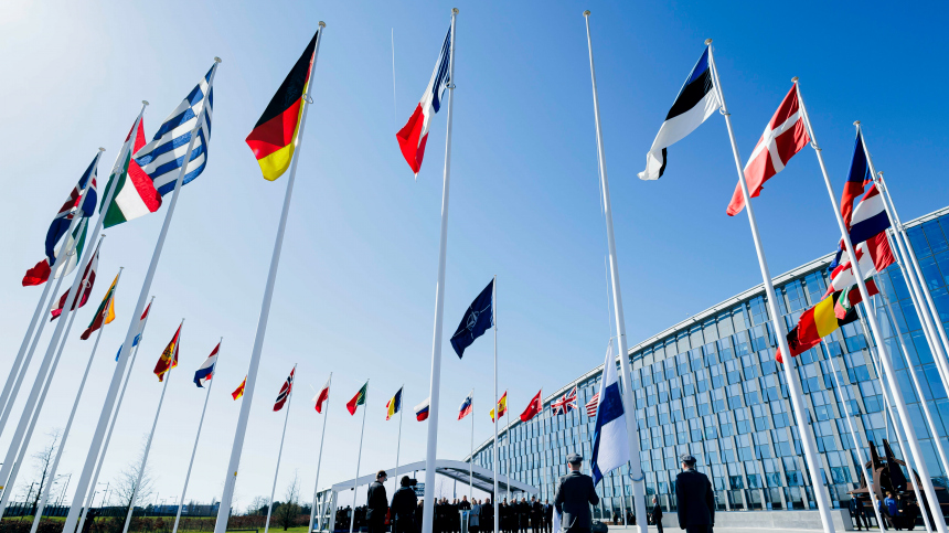 Страны НАТО решили не направлять Украине приглашение стать членом альянса на саммите в Вильнюсе