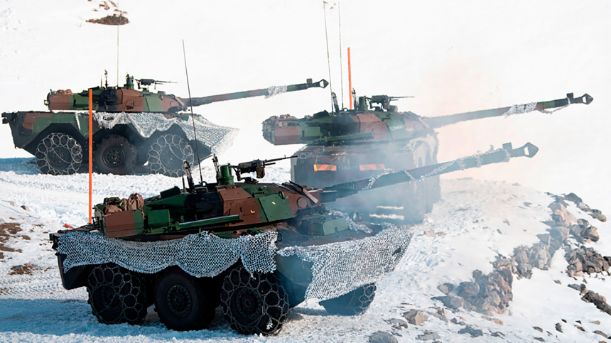 Создает сложности: зачем французские колесные танки AMX-10RC передали Украине