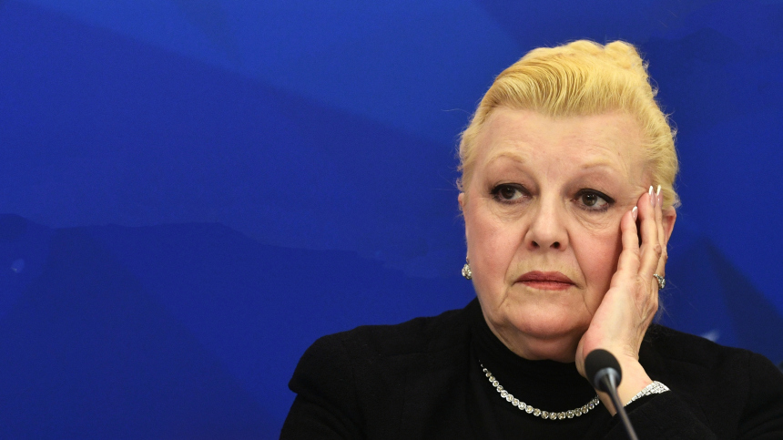 Врачи под руки довели: исхудавшая Дрожжина еле добралась до зала суда