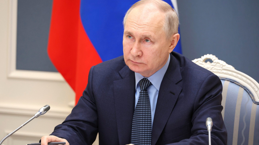 Путин поддержал идею о запрете в СМИ использования термина инфоцыгане